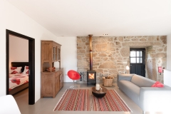 Rental-Holiday-Portugal-Lindo-Living-Fireplace